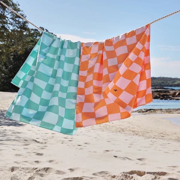 Groovy Check Towel